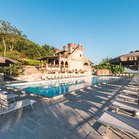 Ippotur Medieval Resort Castelnuovo di Magra Exterior foto